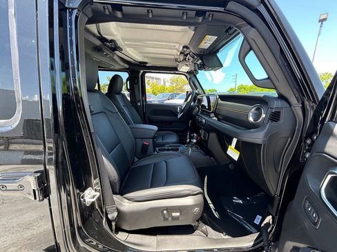 New 2025 Jeep Wrangler Sahara image 18