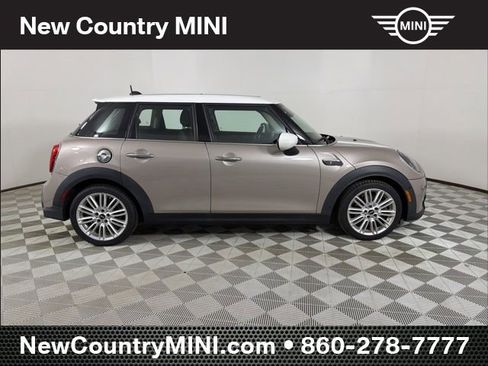 Used 2022 MINI Cooper S image 8