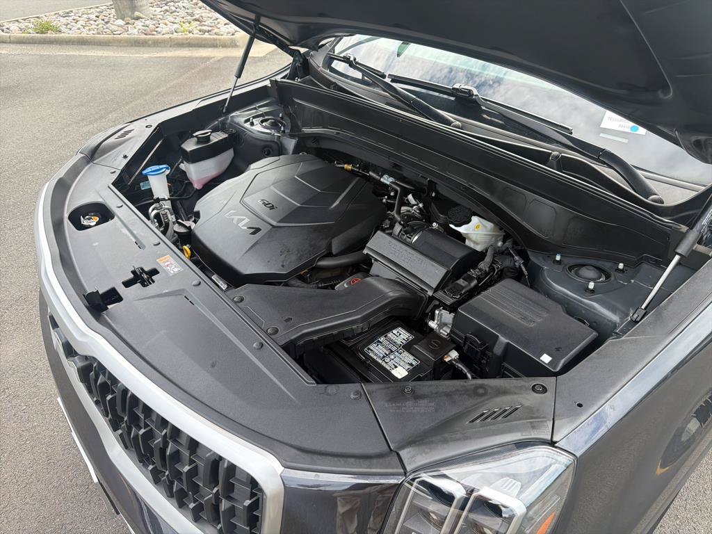 Used 2025 Kia Telluride EX w/ EX Captain's Chair Package AWD/4WD image 37