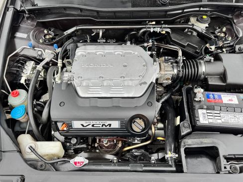 Used 2011 Honda Accord EX-L image 18