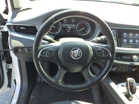 Used 2021 Buick Enclave Essence AWD/4WD image 7
