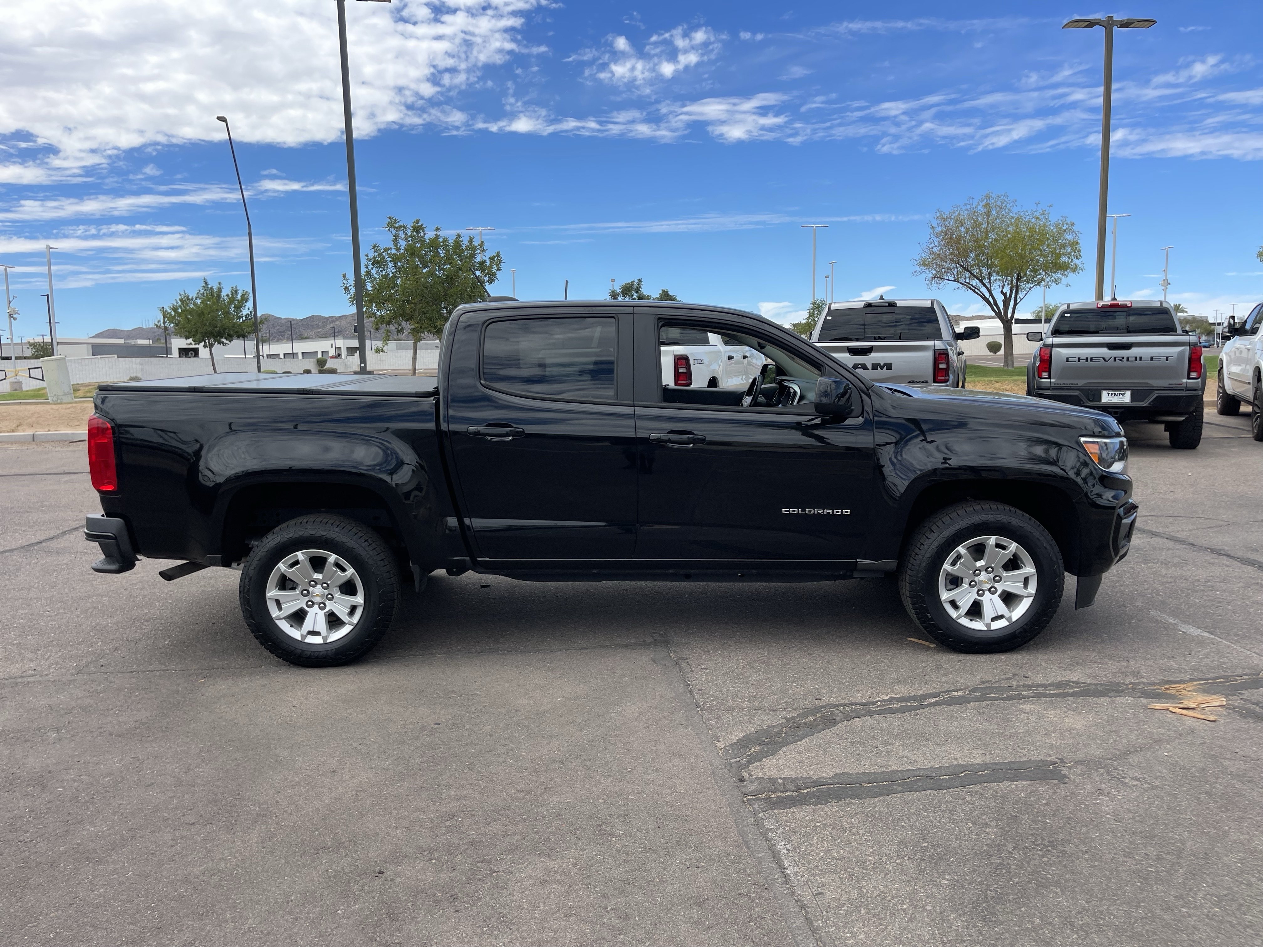 Used 2022 Chevrolet Colorado LT w/ LT Convenience Package RWD image 6