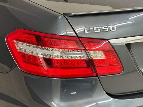 Used 2011 Mercedes-Benz E 550 Sedan w/ Premium 2 Pkg image 13