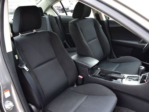 Used 2011 MAZDA MAZDA3 i Touring image 18