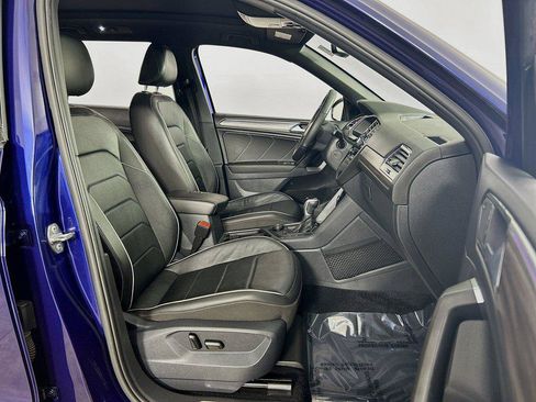 Certified 2022 Volkswagen Tiguan SEL R-Line AWD/4WD image 30