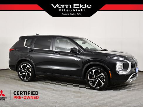 Used 2025 Mitsubishi Outlander SE AWD/4WD image 1