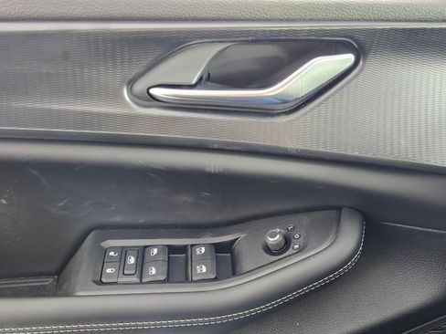 New 2025 Jeep Grand Cherokee L Laredo RWD image 26