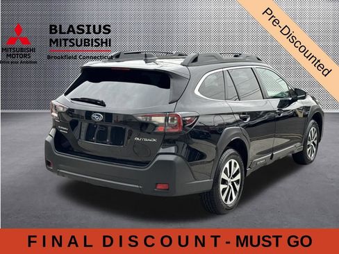 Used 2023 Subaru Outback Premium AWD/4WD image 8