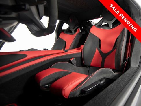 Used 2024 Lamborghini Revuelto AWD/4WD image 10