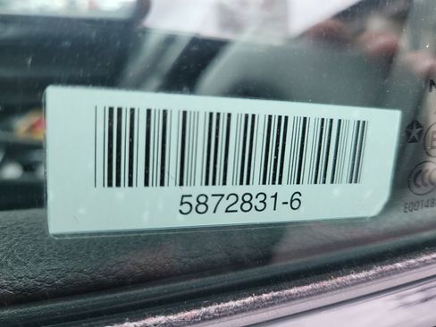 Used 2025 Jeep Grand Cherokee Altitude image 9