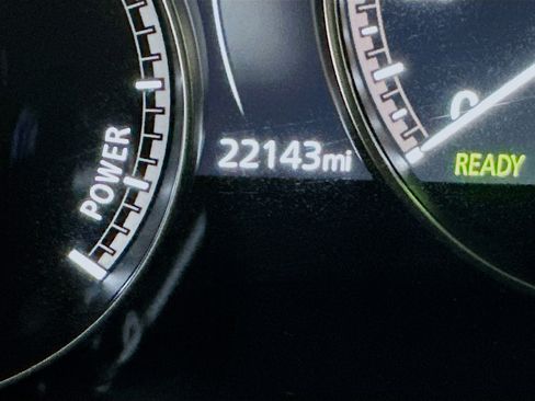 Used 2025 MAZDA CX-50 AWD 2.5 Hybrid w/ Premium Pkg image 18