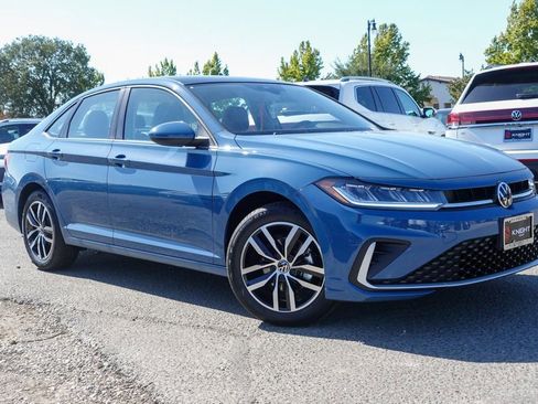 New 2026 Volkswagen Jetta SE image 5