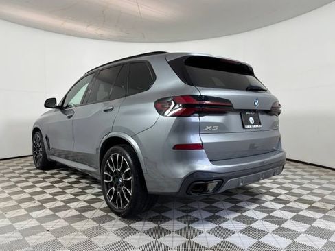 Used 2025 BMW X5 xDrive40i w/ M Sport Package AWD/4WD image 5