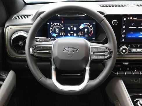 New 2026 Chevrolet Colorado ZR2 AWD/4WD image 24