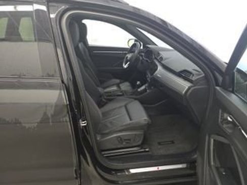 Used 2023 Audi Q3 2.0T Premium image 4