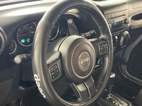 Used 2013 Jeep Wrangler Unlimited Sport AWD/4WD image 12