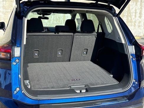 New 2026 Nissan Rogue SV w/ Cold Weather Package image 21