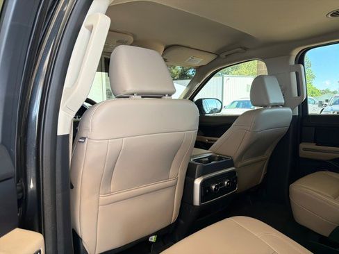 Used 2023 Ford Expedition XLT AWD/4WD image 30