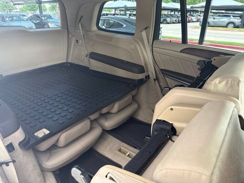 Used 2016 Mercedes-Benz GL 550 4MATIC image 20