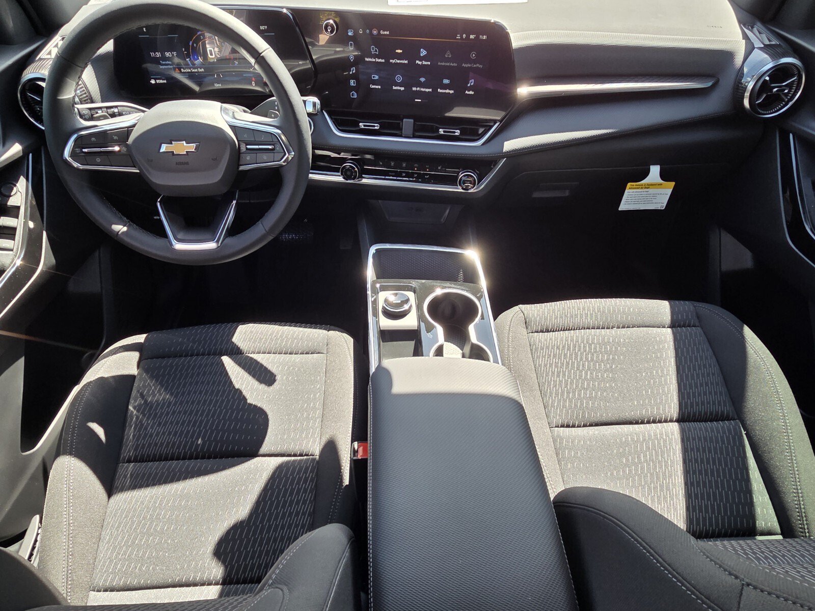 New 2027 Chevrolet Equinox LT w/ Safety and Technology Package FWD image 8