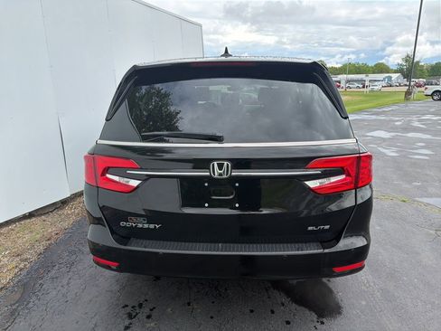 Used 2024 Honda Odyssey Elite image 11