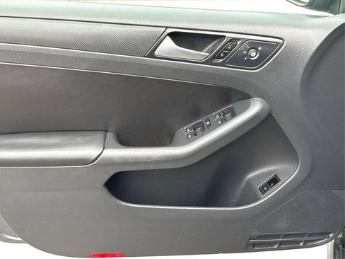 Used 2014 Volkswagen Jetta SE FWD image 20