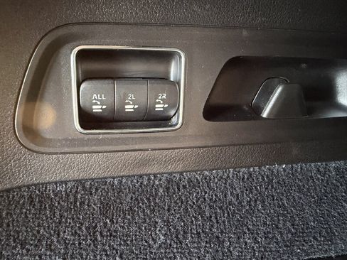 Used 2020 Mercedes-Benz GLS 580 4MATIC image 40