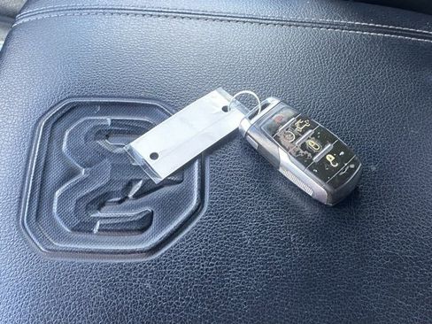 Used 2019 RAM 1500 Laramie w/ Sport Appearance Package image 28