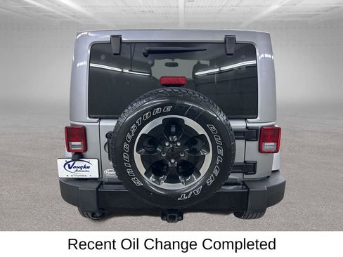 Used 2014 Jeep Wrangler Unlimited Sahara AWD/4WD image 11