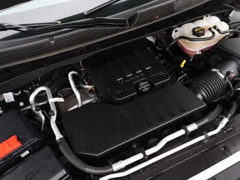 Used 2024 Chevrolet Silverado 1500 Custom RWD image 12