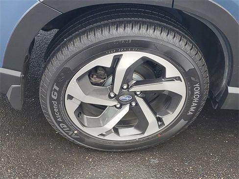 Used 2023 Subaru Forester Touring w/ Popular Package #3 image 5