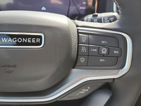New 2026 Jeep Grand Wagoneer Limited AWD/4WD image 31