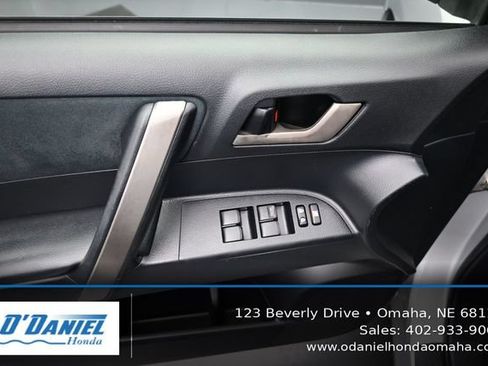 Used 2009 Toyota Highlander Sport AWD/4WD image 24