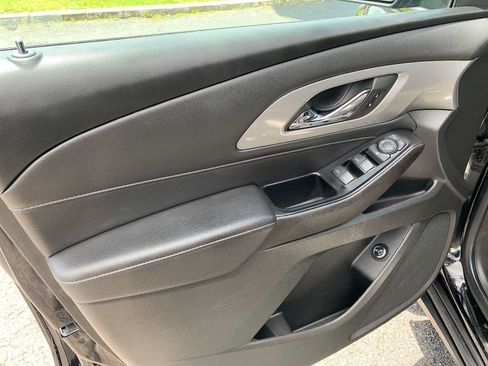 Certified 2023 Chevrolet Traverse LT w/ LPO, Floor Liner Package AWD/4WD image 21