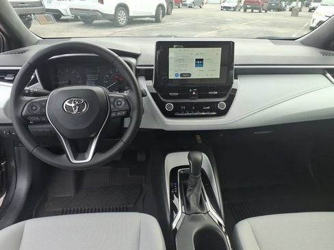 Used 2026 Toyota Corolla SE FWD image 9