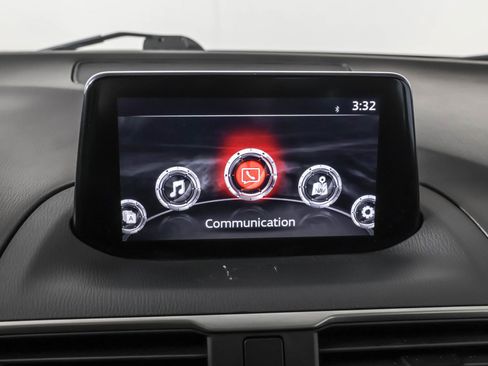 Used 2017 MAZDA MAZDA3 Sport image 28