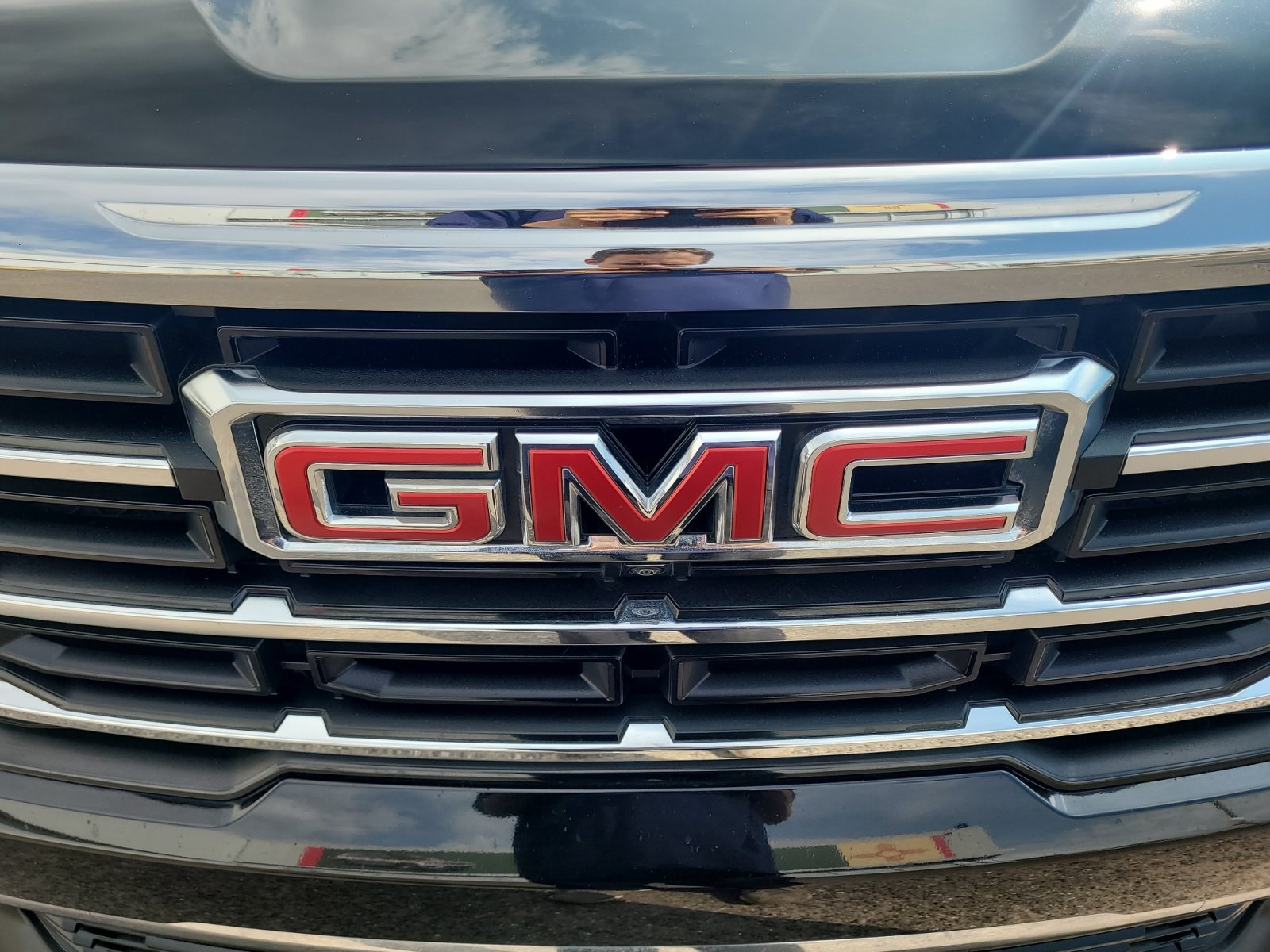 Used 2024 GMC Acadia Elevation FWD image 23