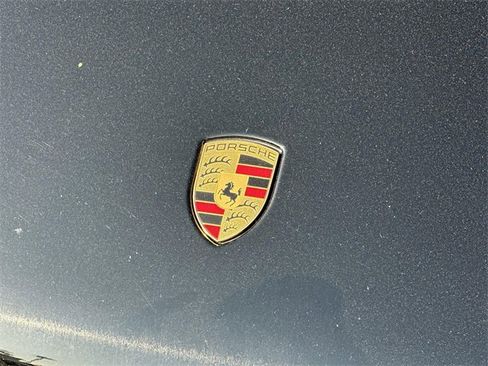 Used 2024 Porsche Macan image 31