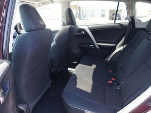 Used 2017 Toyota RAV4 XLE FWD image 16