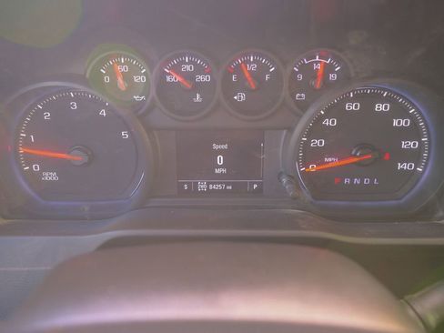 Used 2024 Chevrolet Silverado 3500 W/T image 34