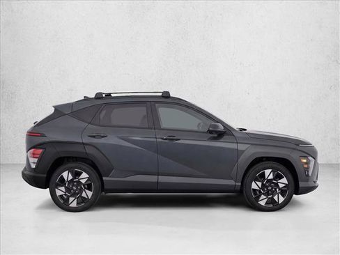 Used 2024 Hyundai Kona SEL FWD image 8