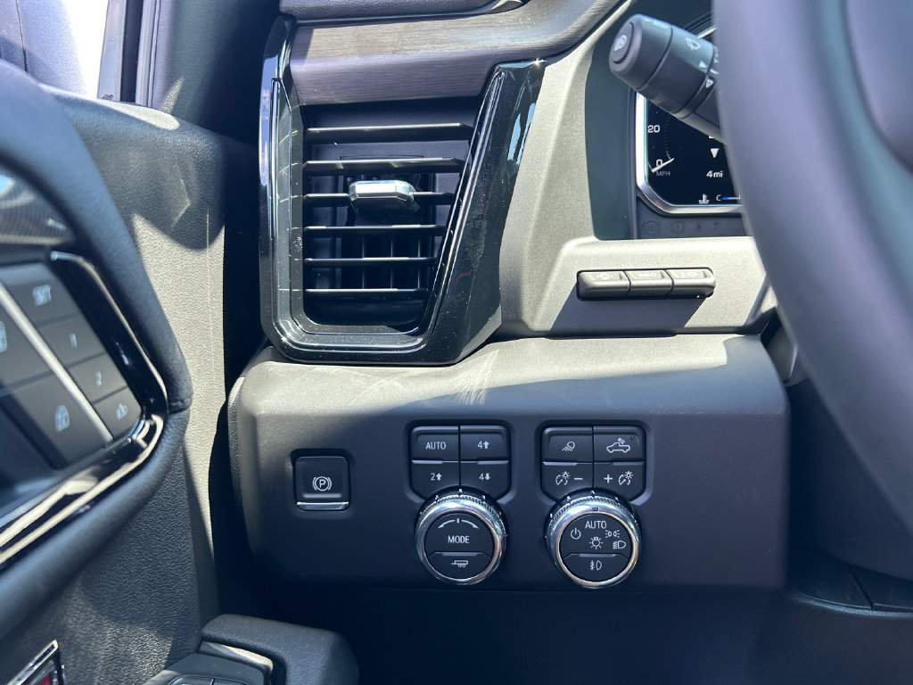 New 2026 GMC Sierra 1500 AT4 w/ AT4 Premium Package AWD/4WD image 20