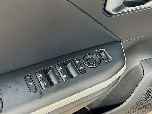New 2025 Kia K4 GT-Line image 18