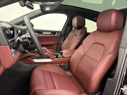 New 2026 Porsche Cayenne GTS AWD/4WD image 5