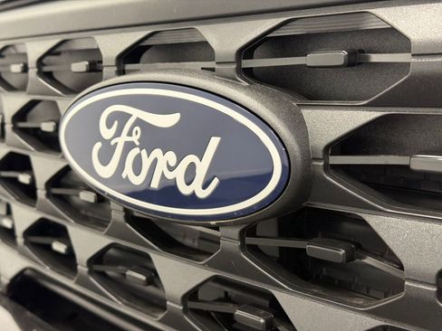 New 2026 Ford Maverick XL image 12