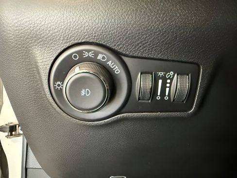 Used 2024 Jeep Compass Limited AWD/4WD image 16