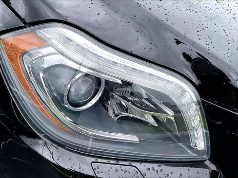 Used 2015 Mercedes-Benz GL 450 4MATIC image 28