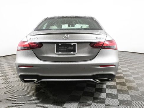 Used 2022 Mercedes-Benz E 350 4MATIC Sedan image 6