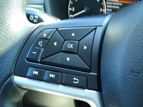 Used 2025 Nissan Altima 2.5 SV FWD image 20