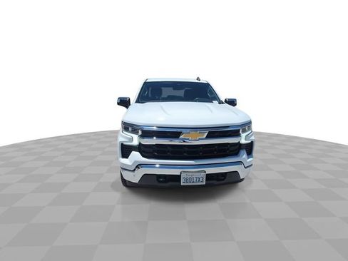 Used 2024 Chevrolet Silverado 1500 LT AWD/4WD image 3